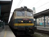 10.11.2005 - Hradec Králové hl.n.: 130.036-7 v čele Os 5683 z Jaroměře © PhDr. Zbyněk Zlinský