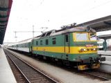 15.11.2005 - Hradec Králové hl.n.: 130.034-2 v čele R 973 Hradec Králové - Brno © PhDr. Zbyněk Zlinský