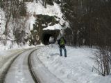 25.02.2012 - Tanvald: Martin si hledá jiné místečko před Žďárským tunelem... © PhDr. Zbyněk Zlinský