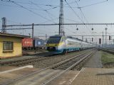 24.03.2012 - Pardubice hl.n.: 680.001 přijíždí jako SC 32 ''SC Pendolino'' Žilina - Praha hl.n. © PhDr. Zbyněk Zlinský