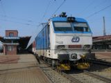 24.03.2012 - Pardubice hl.n.: 151.027-0 v čele Ex 121 ''Košičan'' Praha hl.n. - Košice © PhDr. Zbyněk Zlinský