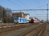 17.03.2012 - Jaroměř: 163.067-2 na Os 6215 do Pardubic, 843.009-2 s R 986 do Liberce a 750.707-2 v čele R 850 do Prahy © PhDr. Zbyněk Zlinský