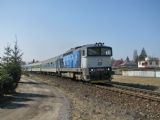 17.03.2012 - Jaroměř: 750.706-4 uhání s R 853 ''Rozkoš'' Praha - Trutnov podél ulice Bulharské © PhDr. Zbyněk Zlinský