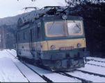 04.01.1992 - Lipno nad Vltavou: 100.002-5 na Os 20906/20907 © Václav Vyskočil