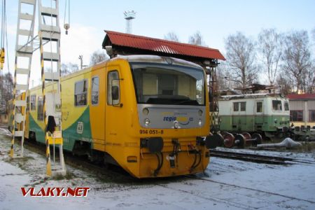 27.11.2010 - Tábor: budoucnost a minulost Bechyňky - 814.051-9/914.051-8 a 100.003-3 © PhDr. Zbyněk Zlinský