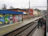 07.04.2012 - Blansko: nástup zdržují cykloturisté (foto z R 874) © PhDr. Zbyněk Zlinský