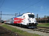 09.05.2012 - Pardubice hl.n.: 380.011-7 odjíždí v čele EC 111 ''Praha'' Praha hl.n. - Warszawa Wsch. © PhDr. Zbyněk Zlinský