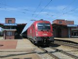 09.05.2012 - Pardubice hl.n.: 1216.237-8 odjíždí v čele EC 77 ''Antonín Dvořák'' Praha hl.n. - Wiener Neustadt Hbf © PhDr. Zbyněk Zlinský