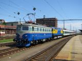 09.05.2012 - Pardubice hl.n.: 140.004-3 (E 499.004) a 759.002-9 (T 499.0002) odjíždí v čele Sv 1306 Bohumín - Praha ONJ © PhDr. Zbyněk Zlinský