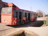 Rajka: autobus Irisbus Crosway bratislavského DP stojí na zastávce Calida kötöde a míří do centra Bratislavy	3.3.2012	Jan Přikryl