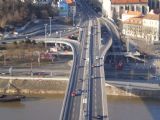 Bratislava: spousta asfaltu a betonu u terminálu MHD Nový most	3.3.2012	Jan Přikryl