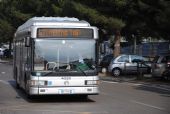 Řím: autobus značky Irisbus/Iveco City Class přijíždí na lince 671 do terminálu u stanice metra Arco di travertino	4.3.2012	 © Lukáš Uhlíř