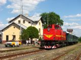 Stretnutie historických vozidiel s historickým vlakom v stanici Šahy, © Marek L. Guspan