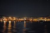 Večerní panorama přístavu v Anconě z paluby odplouvající lodi	7.3.2012	 © Lukáš Uhlíř