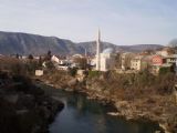 Mostar: pohled ze Starého mostu proti proudu Neretvy, k severu	8.3.2012	 © Jan Přikryl