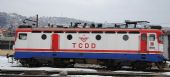 Sarajevo: lokomotiva turecké řady 52 se i 2 roky po návratu z Turecka nedočkala nasazení do provozu v barvách ŽFBH	9.3.2012	 © Lukáš Uhlíř