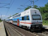 24.05.2012 - Cerhenice: 471.063-8/971.063-3 + 471.011-7/971.011-2 jako Os 9330 Kolín - Praha Masarykovo n. © PhDr. Zbyněk Zlinský