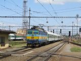 24.05.2012 - Pardubice hl.n.: 362.161-2 přijíždí v čele R 870 ''Špilberk'' © Karel Furiš