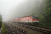 1144.033 projíždí v čele pětispřeží stanicí Semmering, 10.06.2012 © Lukáš Hučko