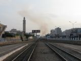 04.06.2012 - Nabeul: místo vlaku z Tunisu je na obzoru vidět dým nějakého požáru © PhDr. Zbyněk Zlinský