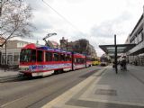 Cottbus/Chośebuz: setkání tramvají různých linek v jedné z nejdůležitějších zastávek tramvajové sítě- Stadtpromenade	. 19.4.2012 © 	Jiří Mazal