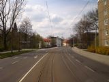 Cottbus/Chośebuz: tramvajová trať na ulici Sandower Hauptstrasse/Žandojska głowna droga krátce po opuštění centra města	. 19.4.2012 © 	Jan Přikryl