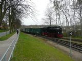 Osobní vlak z Göhren přijíždí k nástupišti stanice Binz Lokalbahnhof	. 20.4.2012 © 	Tomáš Kraus