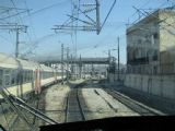 07.06.2012 - Gare de Tunis: vjezd do stanice s čilým pěším provozem v kolejišti (foto z AE 10-5/56) © PhDr. Zbyněk Zlinský