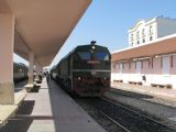 07.06.2012 - Gare de Tunis: normálněrozchodná 060-DP-152 v čele DClim 8 Ghardimaou - Tunis © PhDr. Zbyněk Zlinský