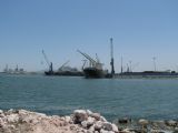 07.06.2012 - úsek Tunis Marine - Le Bac: nákladní část přístavu La Goulette (foto z vlaku) © PhDr. Zbyněk Zlinský