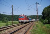 28.07.2012 - úsek Ústí n.O. - Bezpráví: 350.020-4 v čele zpožděného EC 275 ''Slovan'' Praha hl.n. - Budapest-Keleti pu © Radek Hořínek