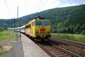 28.07.2012 - Bezpráví: 362.166-1 v čele R 873 ''Macocha'' Praha-Smíchov - Brno hl.n. © Radek Hořínek