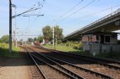 18.08.2012 - Pardubice-Rosice n.L.: stanice od jihu, vpravo stavědlo 1, v čele historických vozů před Museem stojí M 131.1228 © PhDr. Zbyněk Zlinský