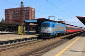 18.08.2012 - Pardubice hl.n.: 380.010-9 v čele Ex 520 ''Vsacan'' Vsetín - Praha hl.n. © PhDr. Zbyněk Zlinský