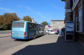 09.09.2012 - Trutnov hl.n.: autobus NAD do Sędzisławi za Os 25400 Trutnov hl.n. - Jelenia Góra GWTR/PR © PhDr. Zbyněk Zlinský