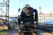 09.09.2012 - Hradec Králové hl.n.: 464.008 v čele Zvl Os 35245 Trutnov hl.n. - Hradec Králové hl.n. © PhDr. Zbyněk Zlinský