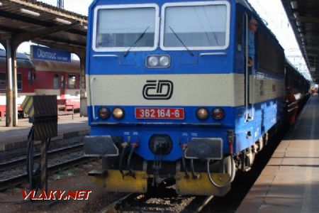 29.09.2012 - Olomouc hl.n.: 362.164, R811 © Radek Hořínek