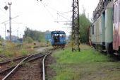 22.09.2012 - Nymburk hl.n.: 703.717-9 v ''obratové stanici'', vpravo MVTV 2-050 a 893.019-0 © PhDr. Zbyněk Zlinský