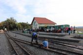 29.09.2012 - Kolín-Sendražice: živé nádražíčko od výtopny © PhDr. Zbyněk Zlinský