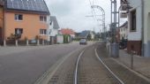 Karlsruhe: začátek jednokolejné tramvajové trati v ulici Hauptstraße jižně od zastávky Blankenloch Mühlenweg	3.7.2012	 © Jan Přikryl