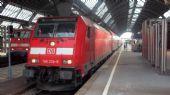 Karlsruhe: lokomotiva řady 146.234 DB stojí se soupravou patrových vozů Schwarzwaldbahn do Kreuzlingenu pod halou hlavního nádraží	4.7.2012	 © Jan Přikryl