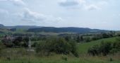 Wutachtalbahn: pohled na městečko Fützen a stejnojmenný viadukt, vzdálený po kolejích skoro 3 km	4.7.2012	 © Jan Přikryl