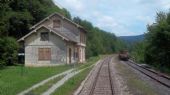 Wutachtalbahn: výpravní budova stanice Grimmelshofen, která od roku 1923 neslouží osobní dopravě	4.7.2012	 © Jan Přikryl