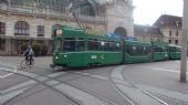 Basel: motorový vůz městského dopravního podniku řady Be 4/6 689 přijíždí na lince 1 do tramvajového terminálu před nádražím SBB	4.7.2012	 © Jan Přikryl