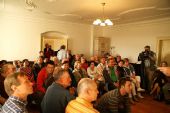12.05.2012 - Činěves: Sešlo se zde nečekaně velké množství lidí © Mixmouses