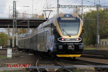 26.10.2012 - Ostrava-Svinov: posprejovaná jednotka 480.002-5 jede z Prahy do Bohumína na očistu © Karel Furiš