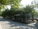 Skradin: odstavený autobus ATP Šibenik za zastávkou © Tomáš Kraus, 23.8.2012