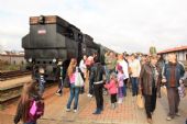 Prvý vlak dorazil späť do Prievidze; 13.10.2012 © Miroslav Sekela