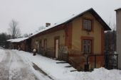 15.12.2012 - Stará Paka: některé traťovácké budovy vyhlížejí starobyle © PhDr. Zbyněk Zlinský