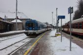 15.12.2012 - Stará Paka: 843.007-6 přiváží Os 5484 N.Paka - Liberec, vpravo 80-29 210-9 + 854.017-1 + 21-29 334-9 na Sp 1808 do Kolína © PhDr. Zbyněk Zlinský